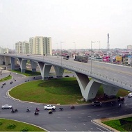 Cầu vượt nút giao trung tâm quận Long Biên